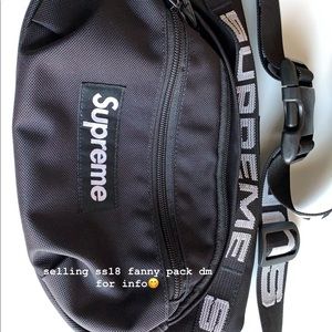 Selling authentic ss18 fanny pack, barely used